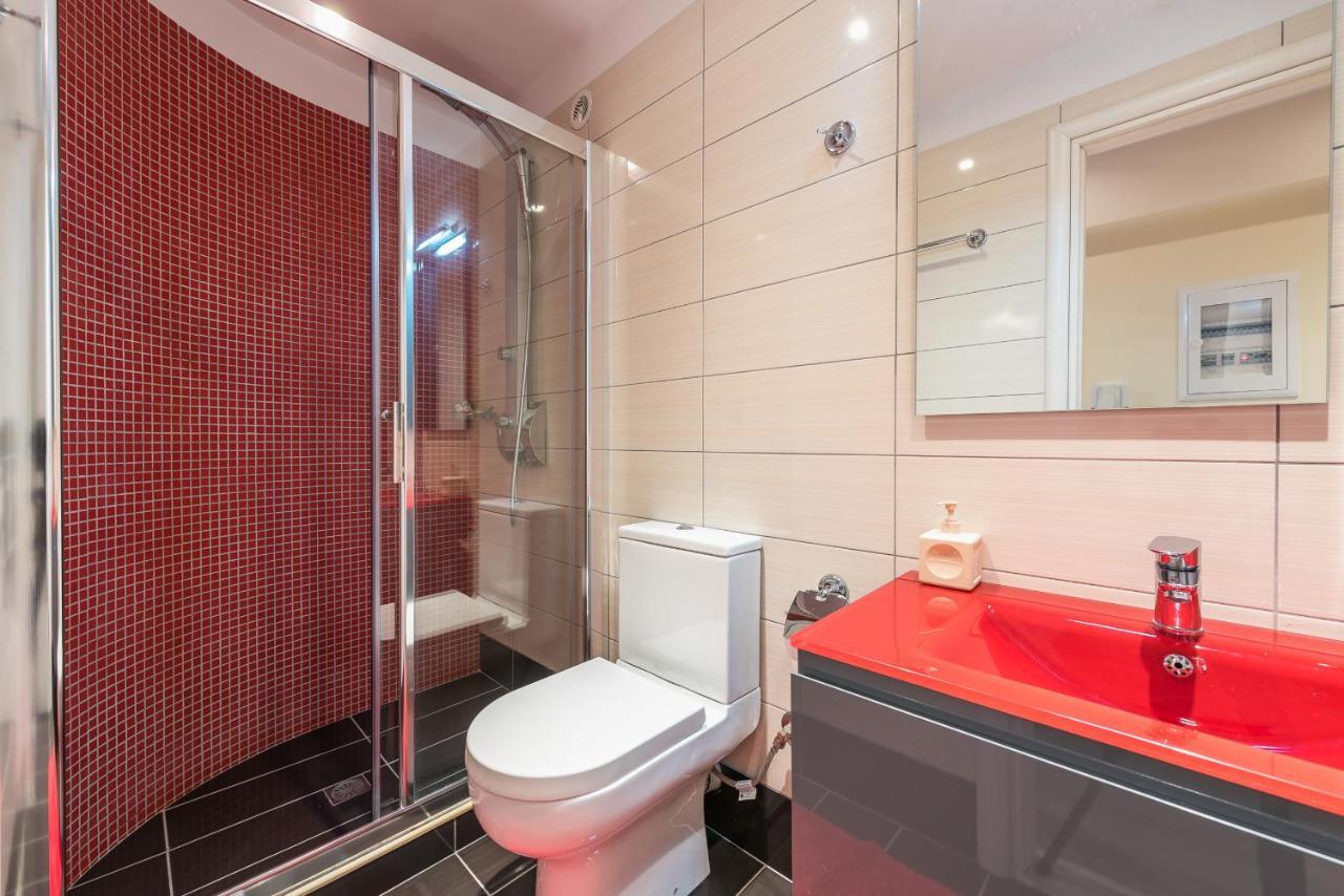 An Impressive 2 Bdr Apt In Glyfada Athen Eksteriør bilde